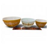3 piece nesting Pyrex butterfly gold bowls