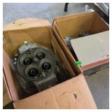 2 Holley Carbs