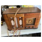 Vintage radio