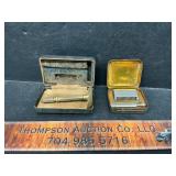 2 Vintage Razors