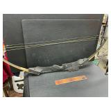 Vintage pacer compound bow