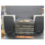 Soundesign stereo powers on with 2 speakers