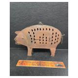Metal candle holder