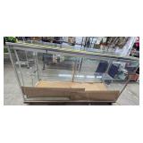 Showcase on wheels 60*20*36