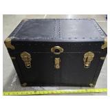 Small trunk 18*12*13 tall