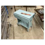 Drop leaf table