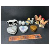 Salt and pepper shakers,trinket boxes and roosters