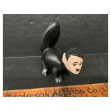 Cast iron skunk