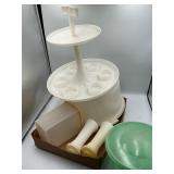 Tupperware lot