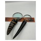 2 magnifying glasses