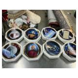 8 Star Trek plates