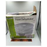 Dehydrator