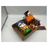 Peanuts items