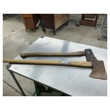 2 axes