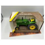 John Deere 1960 3010 tractor