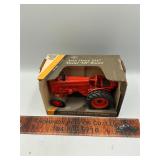 John Deere 1947 ï¿½MIï¿½ tractor