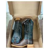 ALCE boots size 7