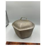 Aluminum pot