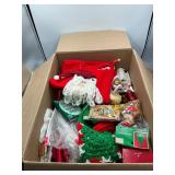 Assorted Christmas lot