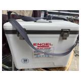 Like new 30q Engel bait cooler