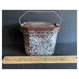 Enamel ware lunch box