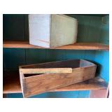 2 wood boxes/crate