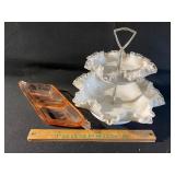 2 pieces of glassware