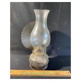 Oil lamp with carrier