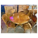 Vintage oak table and 4 chairs plus table leaf