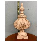 Decorative finial