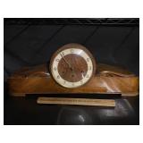 Juba mantle clock