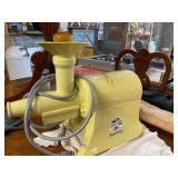 Vintage champion juicer