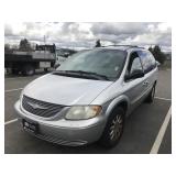 2001 Chrysler Town and Country EX