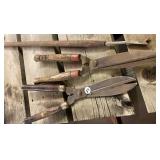 Grass Shears & Dandelion Weeder