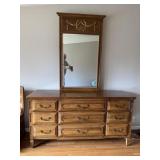 9 Drawer Dresser w/ Mirror 19.5'Wx64L