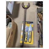 Large Wrench & NEW DeWalt Knife Set