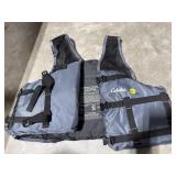 Cabelas 4 XL Life Vest