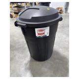 Rubbermain 32 Gal. Trash Can NEW