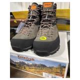 Kenetrek Boots 13W NEW