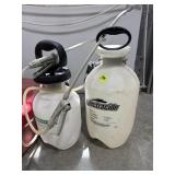 2 Hand Sprayers