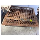 2 Grates