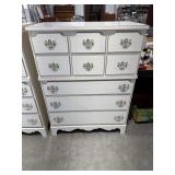 Chest of Drawers Matches Lots 121 & 123