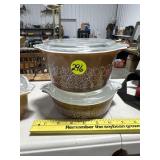 Pr of Pyrex w/ Lids