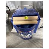 Scrub Bucket w/ Foot Wringer