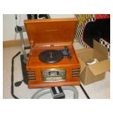 Turntable, CD, Cassette, AM/FM Radio with Remote