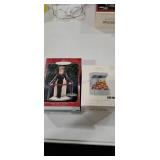 Star Trek (2) Keepsake Ornaments, Captain janeway