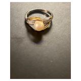 14KT GOLD RING WITH PEARL