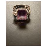 14KT GOLD RING WITH PURPLE STONE & DIAMONDS