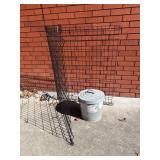 Wire Grid Panels With Metal Lid Bucket