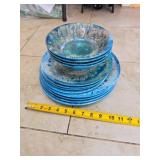 Plastic Dinnerware Plates and Bowls